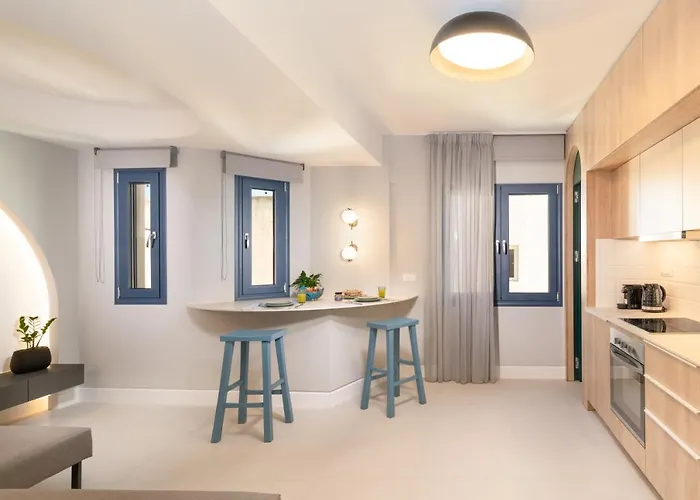 Evans Luxurious Apartment 4